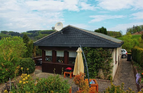 Feriendorf Hennesee House | Treat yourself to rest and relaxation in the beautiful Sauerland directly on the lake.