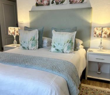 Saint Francis Bay House | Tree Aloe Guest house