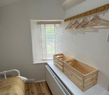 Stratton House | Tree Hill Cottage, Sleeps 4, Stratton, Bude