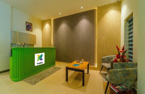 Greater Kailash Hotel | Treebo Ace Luxe