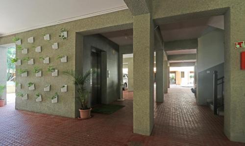 Arpora Hotel | Treebo Aquamarine Arpora With Pool