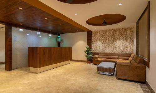 Ahmedabad Hotel | Treebo Eden Park, Ahmedabad