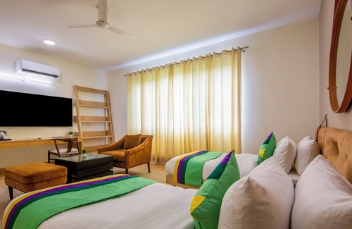 DLF Phase 5 Hotel | Treebo Jass Hospitality Services - Sec 53