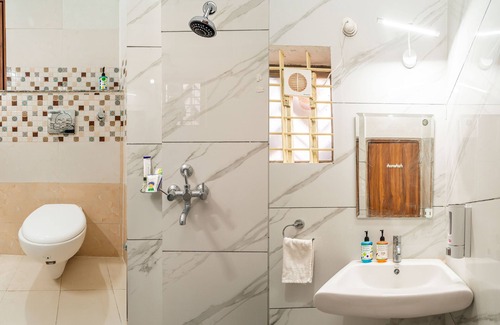 Bhopal Hotel | Treebo Lake City