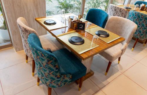 Bhubaneshwar Hotel | Treebo Oasis, Laxmisagar