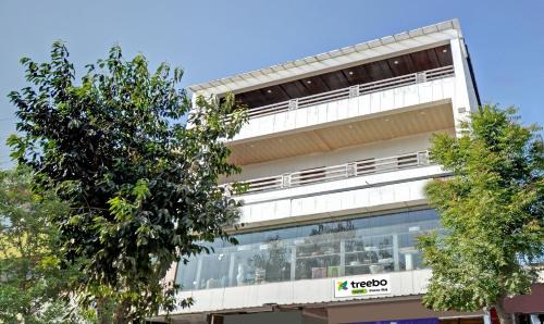 Shavri Colony Hotel | Treebo Paras Raj Near City Palace