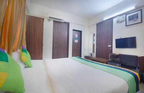 Hadapsar Hotel | Treebo Park View Hadapsar