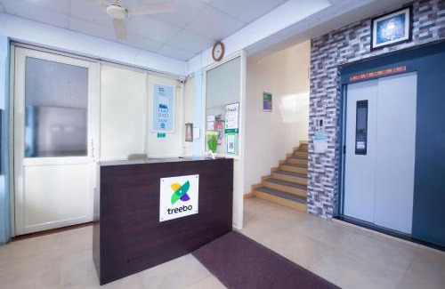 Hadapsar Hotel | Treebo Park View Hadapsar