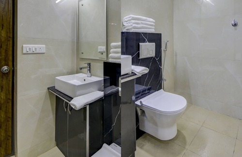 IMT Manesar Hotel | Treebo Sai Village, Manesar