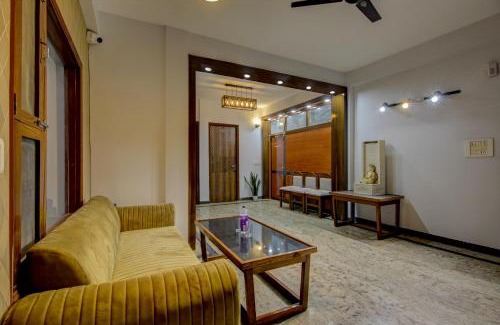 IMT Manesar Hotel | Treebo Sai Village, Manesar