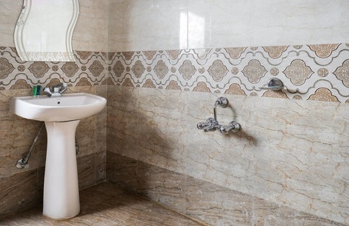 Tawang Hotel | Treebo Trip Yangsel