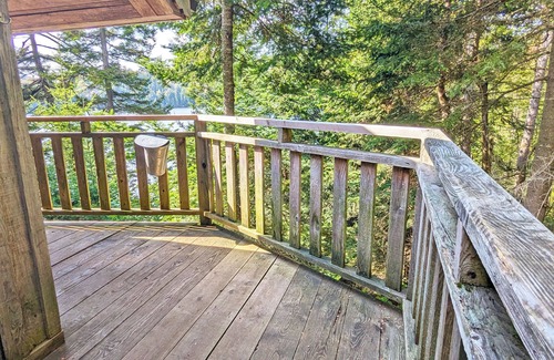 Saint-Faustin-Lac-Carre House | Treehouse #01 (Lakefront)