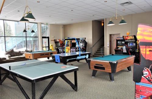 Wildernest Apartment | Treehouse 2 bed 2 bath C THWC