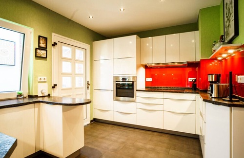 Mettingen House | Treehouse I 7 Zimmer I TV I Fun