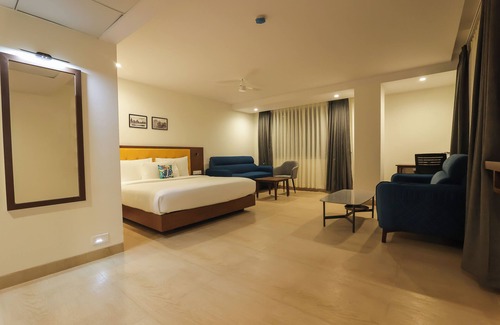 Hubli Hotel | TreeHouse Vedanta Pride