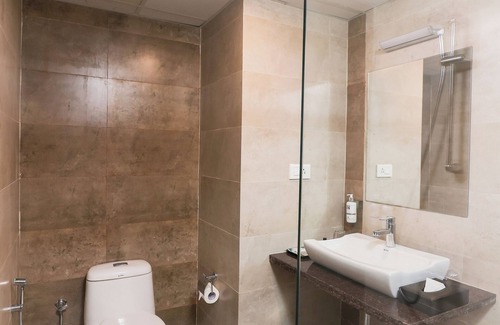 Hubli Hotel | TreeHouse Vedanta Pride