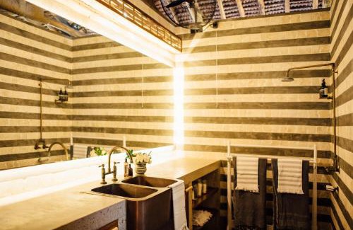 Port-Havannah Resort | Trees and Fishes Private Retreat