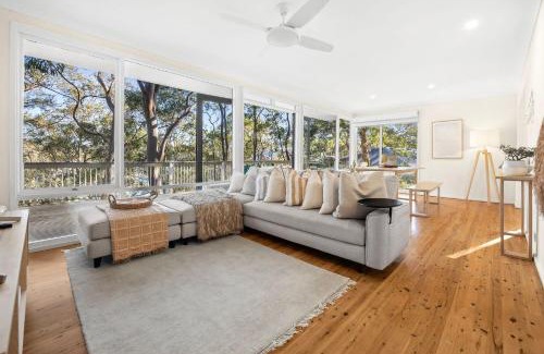 Newport House | Treetop Retreat Northern Beaches with Stunning Pittwater Bay Views