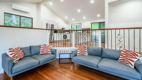 Hardys Bay House | 'Treetops On The Bay - Water Views' by HolidayCo