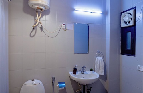 New Delhi Apartment | Trendy Boho Gem Hauz Khas