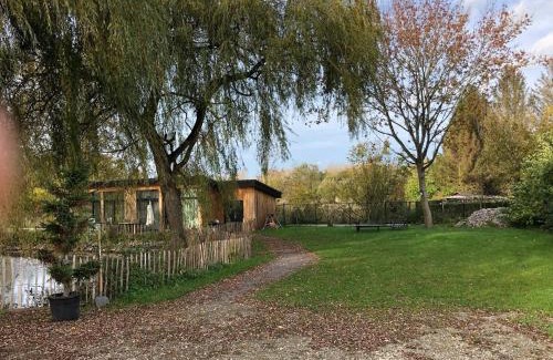 Moerzeke Ski Chalet | Trendy chalet aan visvijver