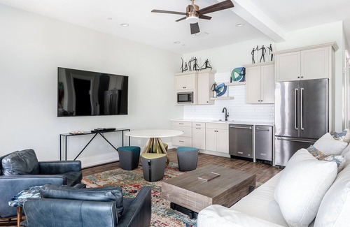 Laguna Beach Estates House | "Trifecta East" Large Family Beachfront Home