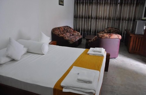 Arunagiri Nagar Hotel | Trinco Rest House