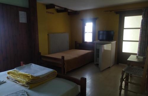 Tsagarada Apartment | Triple studio room in Mylopotamos Beach