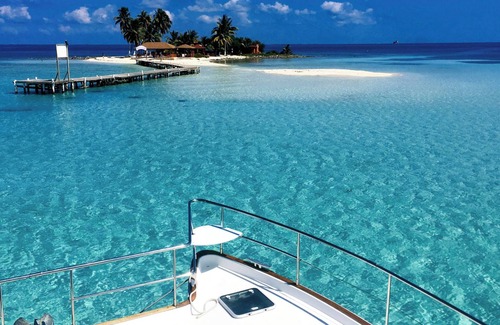 Sittee River Boat Rental | Tropical Family Vacation with Captain & Chef