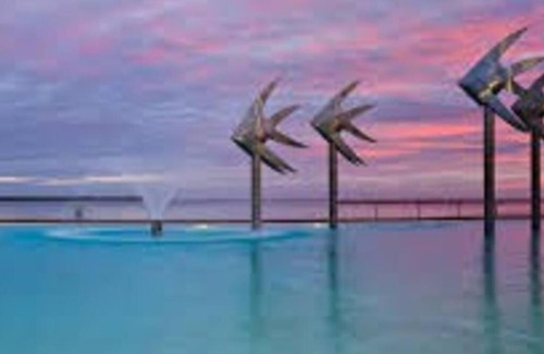 Freshwater House | Tropical Oasis