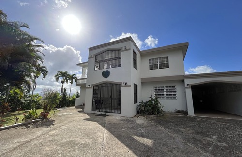 Utuado House | Tropical Oasis on top of the clouds! Close to many memorable adventures!