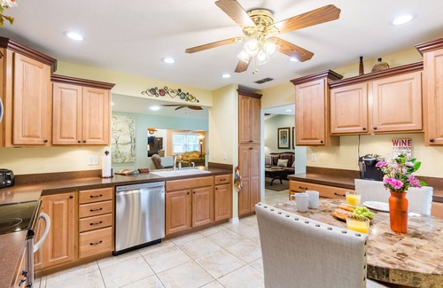 Rustic Oaks House | Tropical Retreat near beaches with amazing Pool, Cabana, Hot Tub & Patio areas!