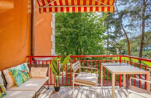 Montreux Apartment | Tropical studio with a balcony - Lake View
