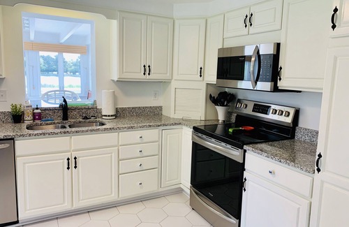 St. Michaels House | TRUE IN-TOWN ST MICHAELS 6 ACRE WATERFRONT - Heated Pool