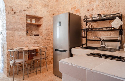 Conversano House | Trullo 'Happy Family' with Mountain View, Wi-Fi and Air Conditioning