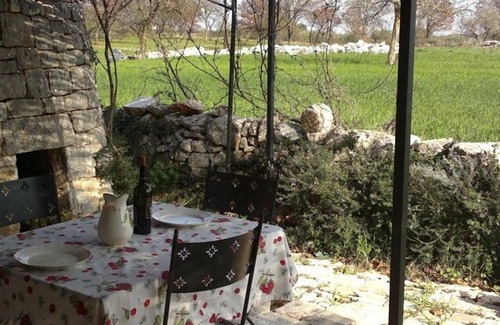 Cisternino Villa | Trullo in the woods, a few steps from a hiking and cycling trail