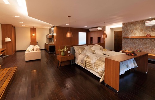 Centro Hotel | TRYP by Wyndham Varginha Cafe Royal