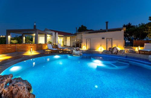 Menegata Villa | Tselepis Villa at Lakithra