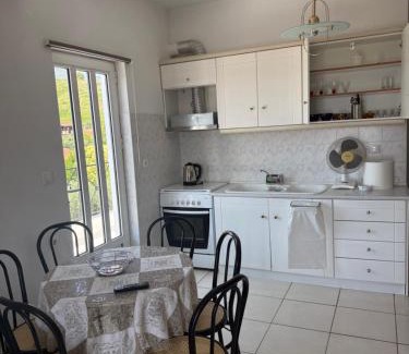 Rovies Apartment | Tsoumaris House