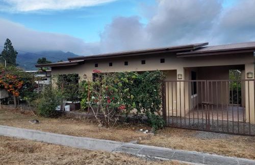 Brisas de Alto Boquete Ski Chalet | Tu casa Menus de Boquete te espera