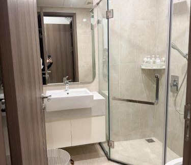 Le Chan Apartment | Tulip-Apartment 2N2WC premium home