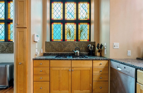 Downtown Charleston House | Tully Alley: Charming Home Recognized by NY Times