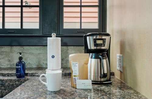 Downtown Charleston House | Tully Alley: Charming Home Recognized by NY Times