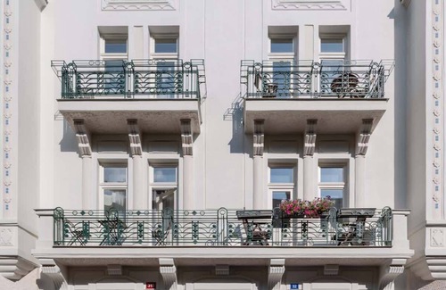 Prague 7 Apartment | TurnKey | Letna Park Studio