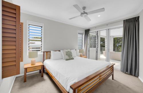 Palm Cove Apartment | Turquesa at Island Views—Beachfront Resort Living