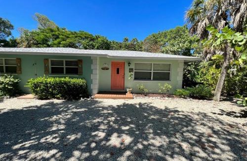 Sanibel House | Turtle Tracks East
