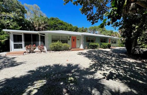 Sanibel House | Turtle Tracks East