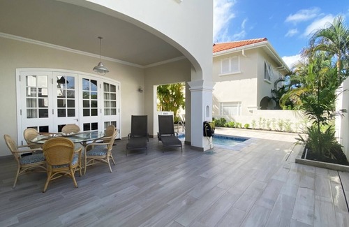 Porters House | Turtle View