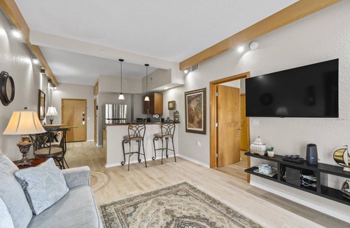 Palm Coast Condo | Tuscan Breeze Getaway | Palm Coast | Close To The Beach | European Village