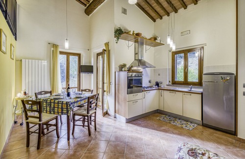 Radicondoli Apartment | Tuscan Sun With Shared Pool, Radicondoli, Italy